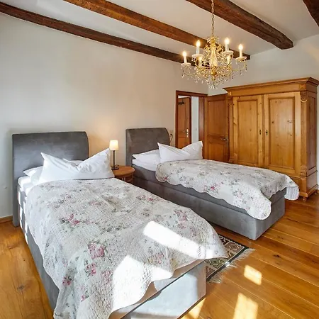 Apartmán Quellenhof - Wohnen Im Denkmal - 